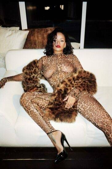 Rihanna Nude Modeling Photoshoot Set Leaked - Barbados on tubephoto.pics