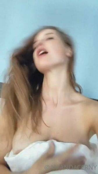 Amanda Cerny Bed Nipple Slip Onlyfans Video Leaked on tubephoto.pics