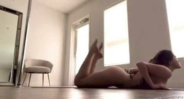 Adison Briana Nude Yoga Stretching Onlyfans Video Leaked on tubephoto.pics