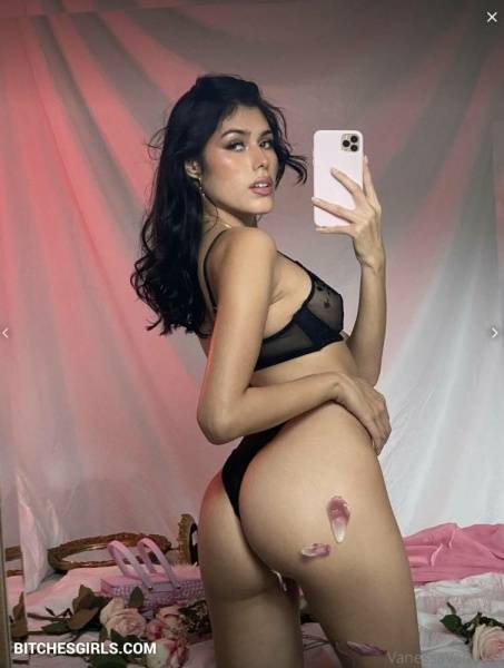 Valeria Mars Nude Latina - Onlyfans Leaked Naked Photo on tubephoto.pics